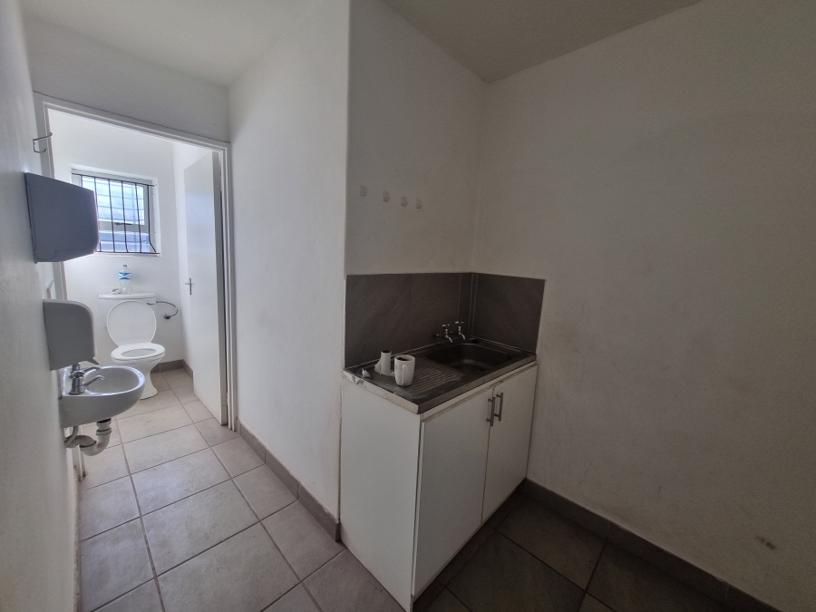To Let commercial Property for Rent in Okavango Park Western Cape